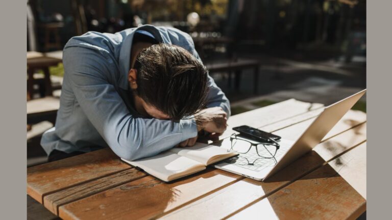 Employee Asks, ‘How Do I Survive Another 2–3 Months Without Conflict?’ as Company Refuses Salary Hike