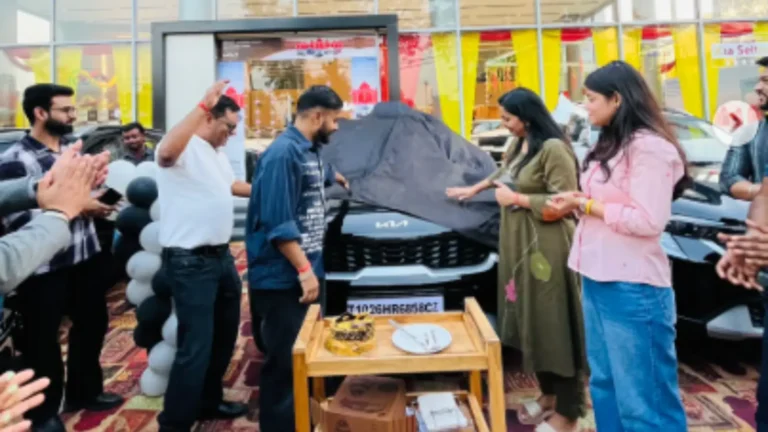 Haryana Company Gifts Kia Sonet SUVs to Four Employees Ahead of Diwali, Video Goes Viral